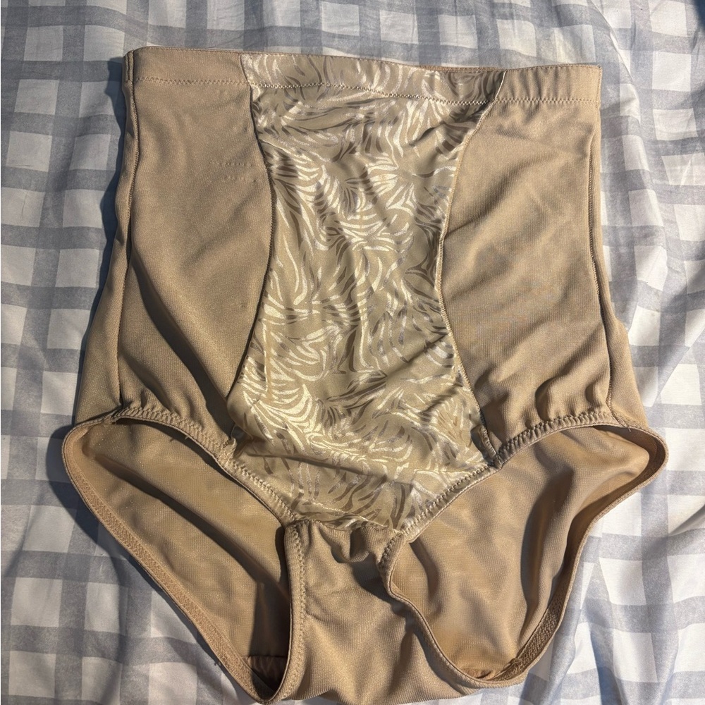 High-Waisted Tan and Cream Shapewear 7/Large